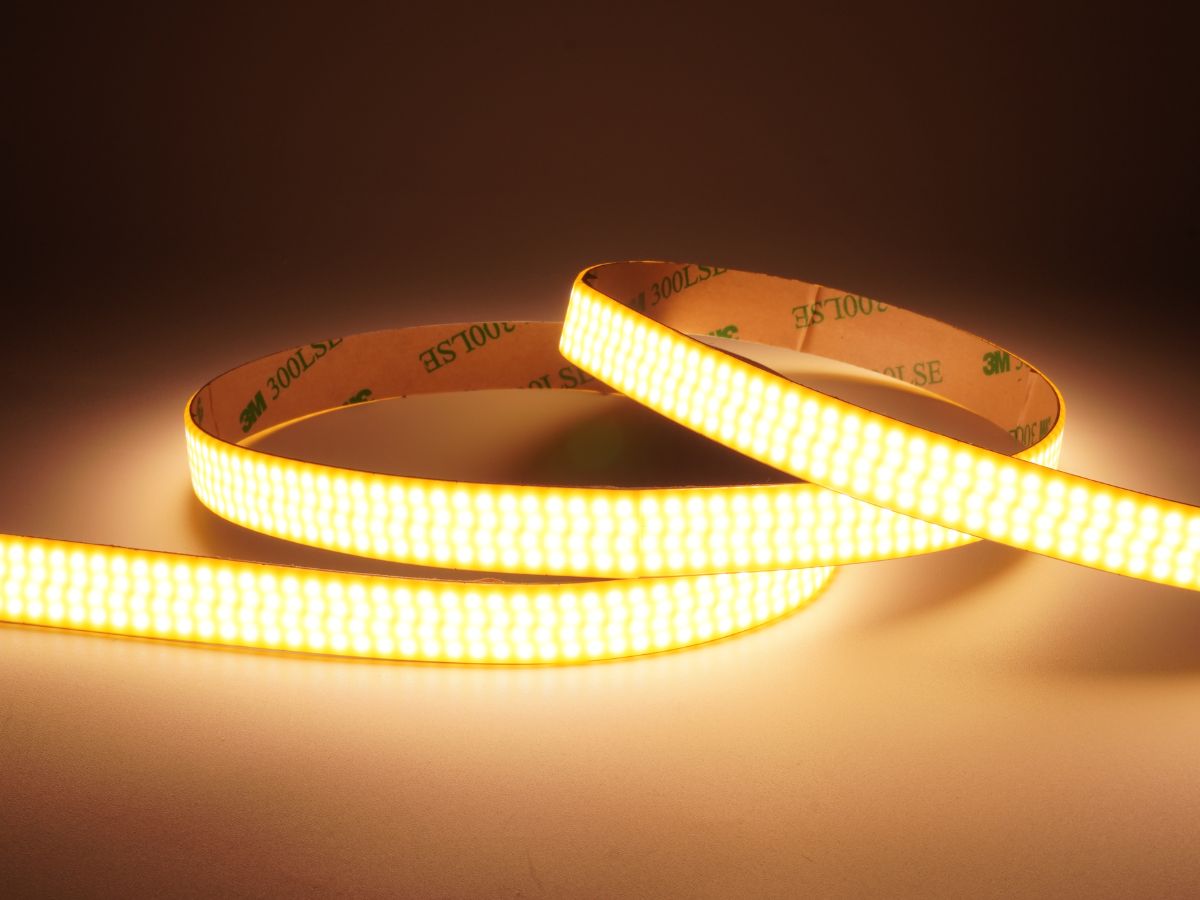 ความหนาแน่นสูงสุด 1280LED/m