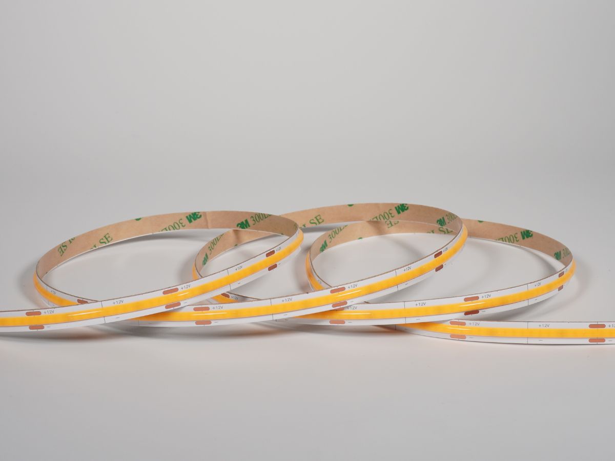 ระบบ 12V ต่อกับ adapter ทั่วไปได้ ไม่ต้องซื้อ power supply แพง