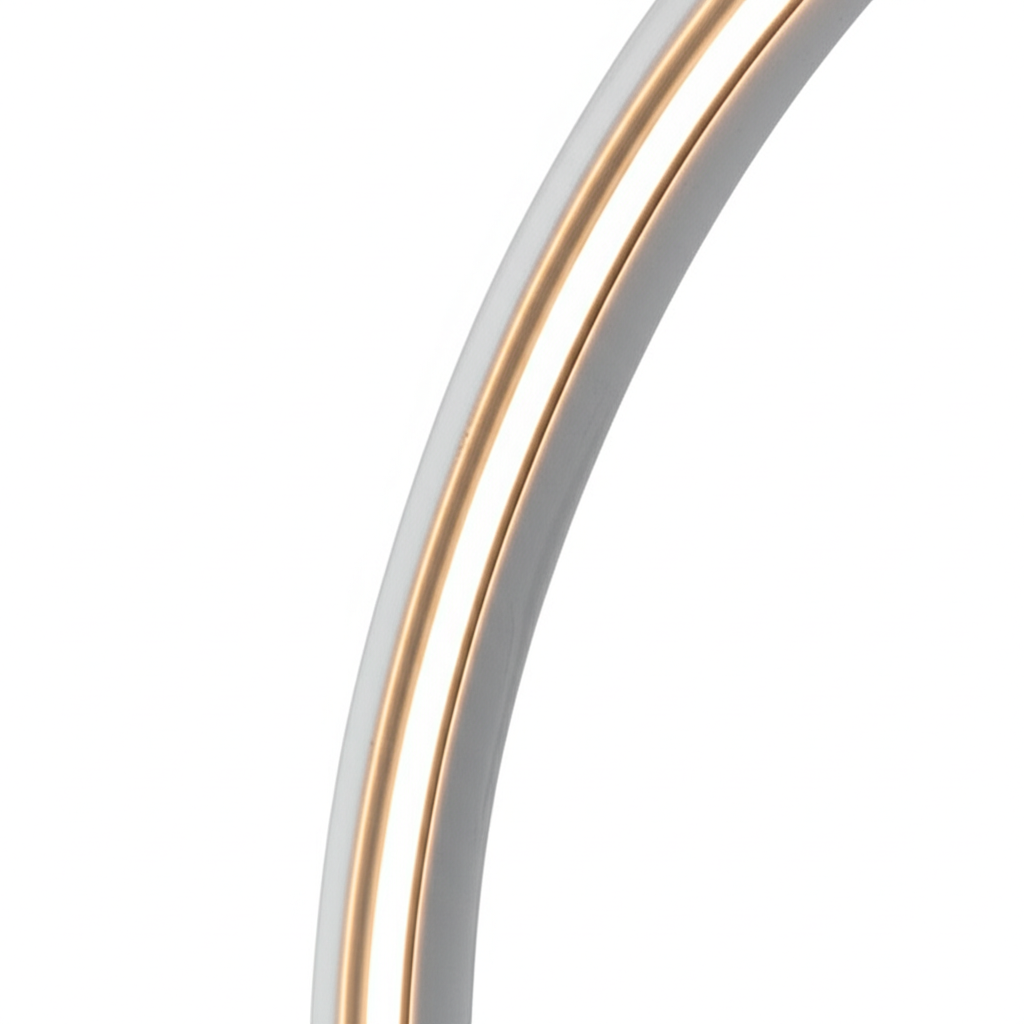 แสงออกแนวทแยง 45° เข้ามุมได้พอดี